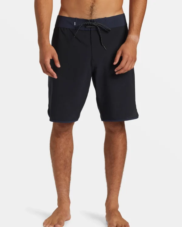 Quiksilver Boardshorts | Boardshorts>Highline Scallop 19" Boardshorts BLACK