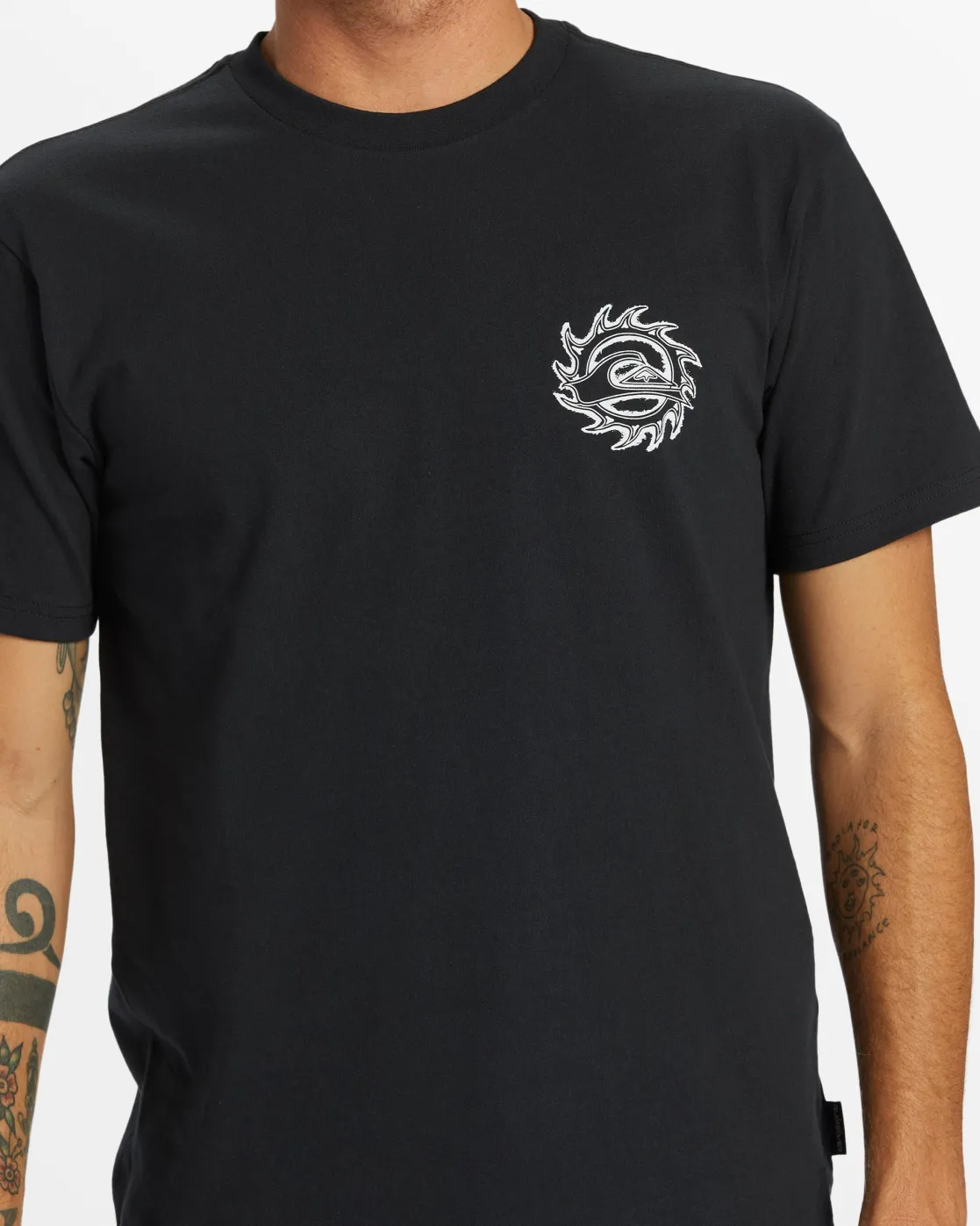 Quiksilver Tees>In Good Hands T-Shirt - BLACK