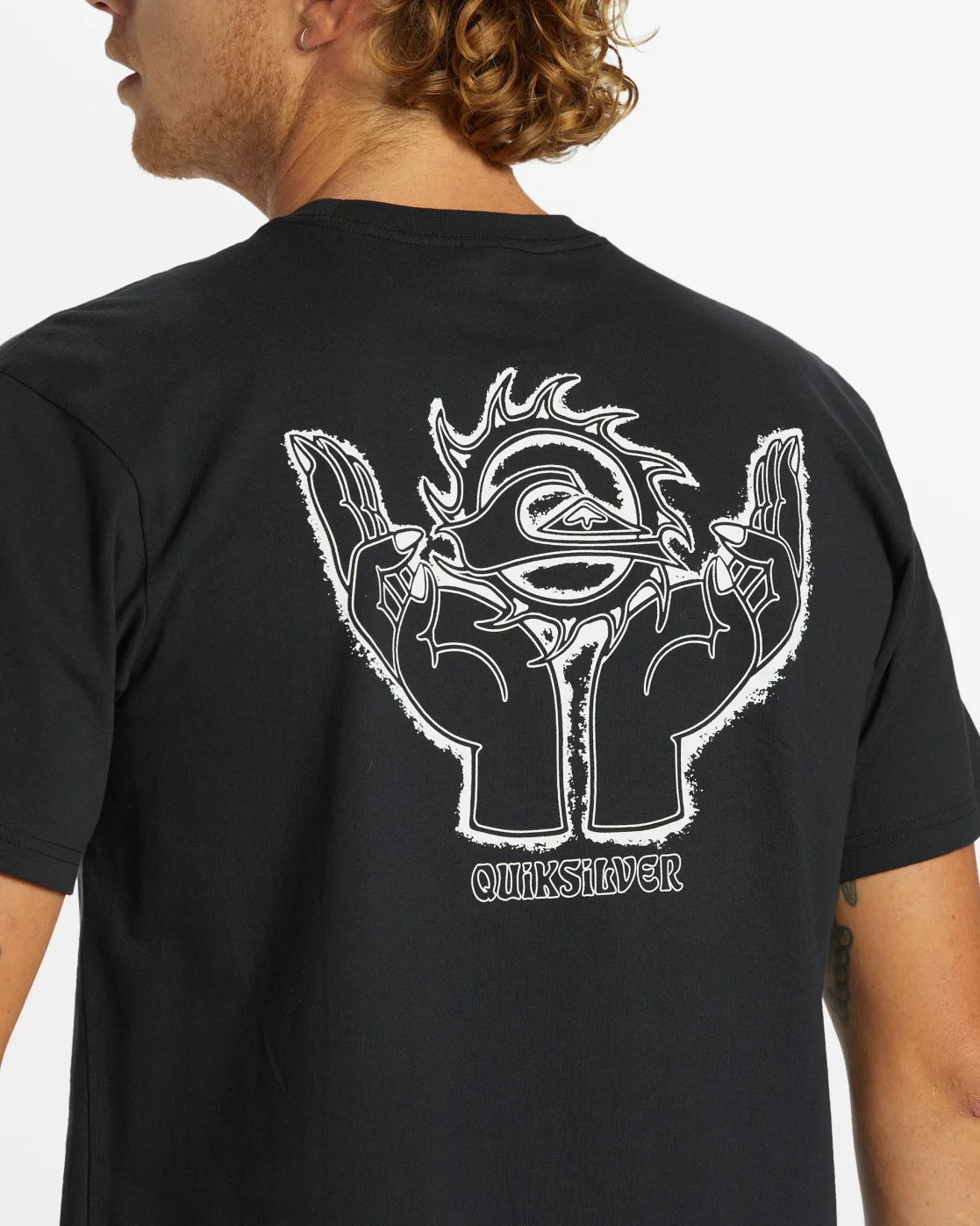 Quiksilver Tees>In Good Hands T-Shirt - BLACK