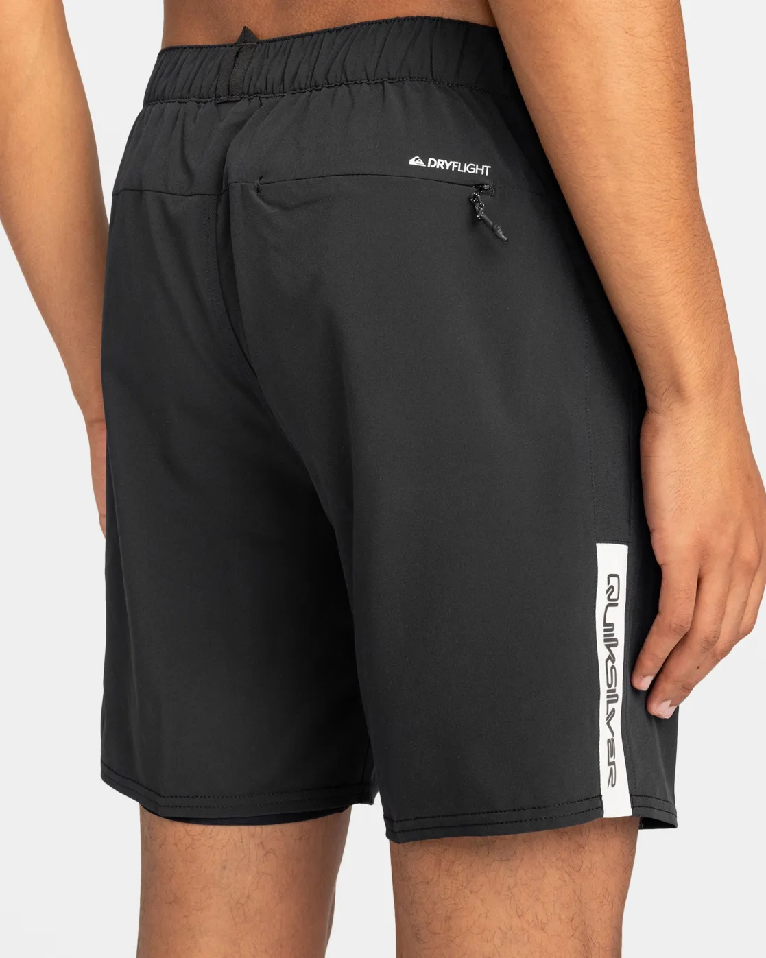 Quiksilver Shorts & Amphibians>Omni 17" Training Shorts BLACK
