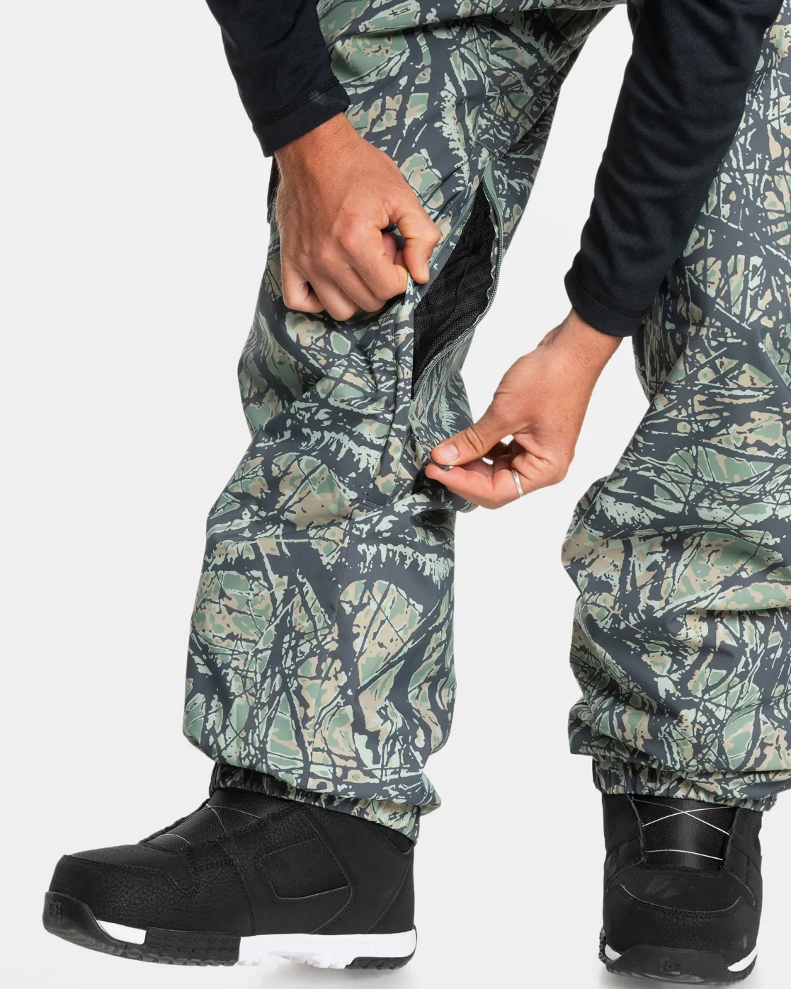 Quiksilver Snow Pants>Snow Down Snow Pants WOODLANDABSTRACTSEASPRAY