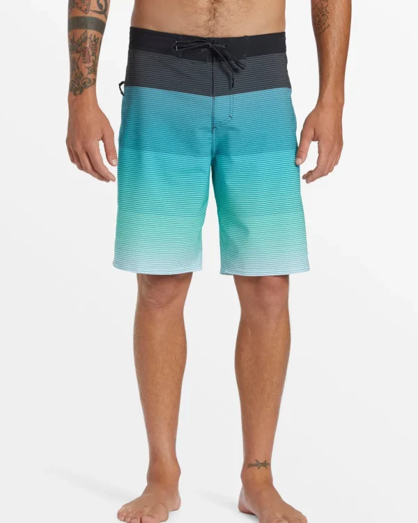 Quiksilver Boardshorts | Boardshorts>Surfsilk Massive 20" Boardshorts LARKSPUR
