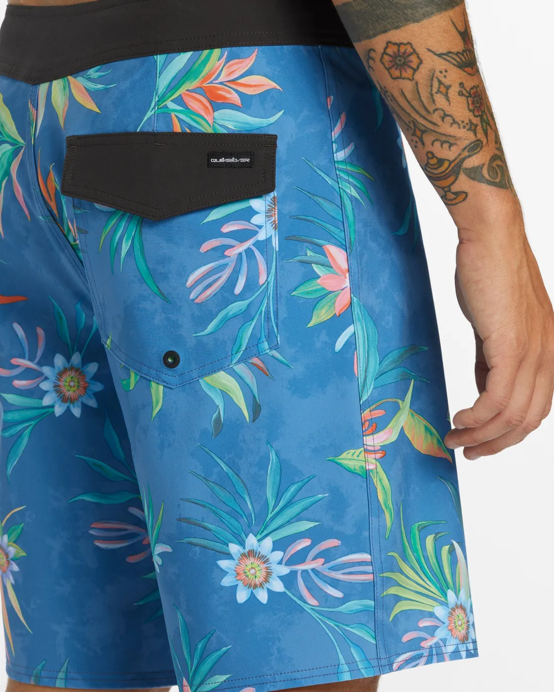 Quiksilver Boardshorts | Boardshorts>Surfsilk Straight Leg 19" Boardshorts STARSAPPHIRE